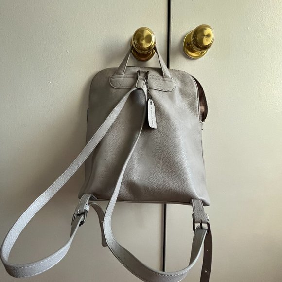 Denver Hayes - Picture 2 of 3